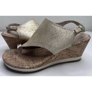 Donald Pliner Mandy Wedge Sandal in Crinkle Leather Gold Size 9